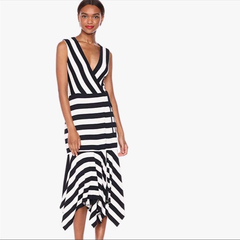 ANTHROPOLOGIE / BAILEY 44 DRESS..Very Flattering!!